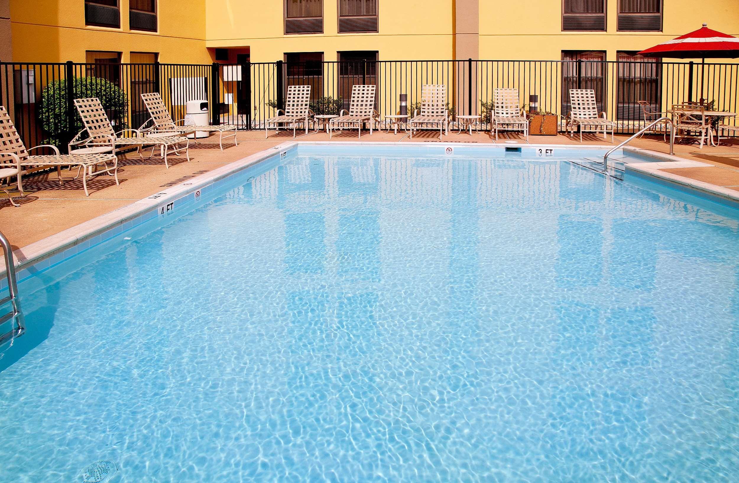 Hampton Inn Alexandria Dış mekan fotoğraf