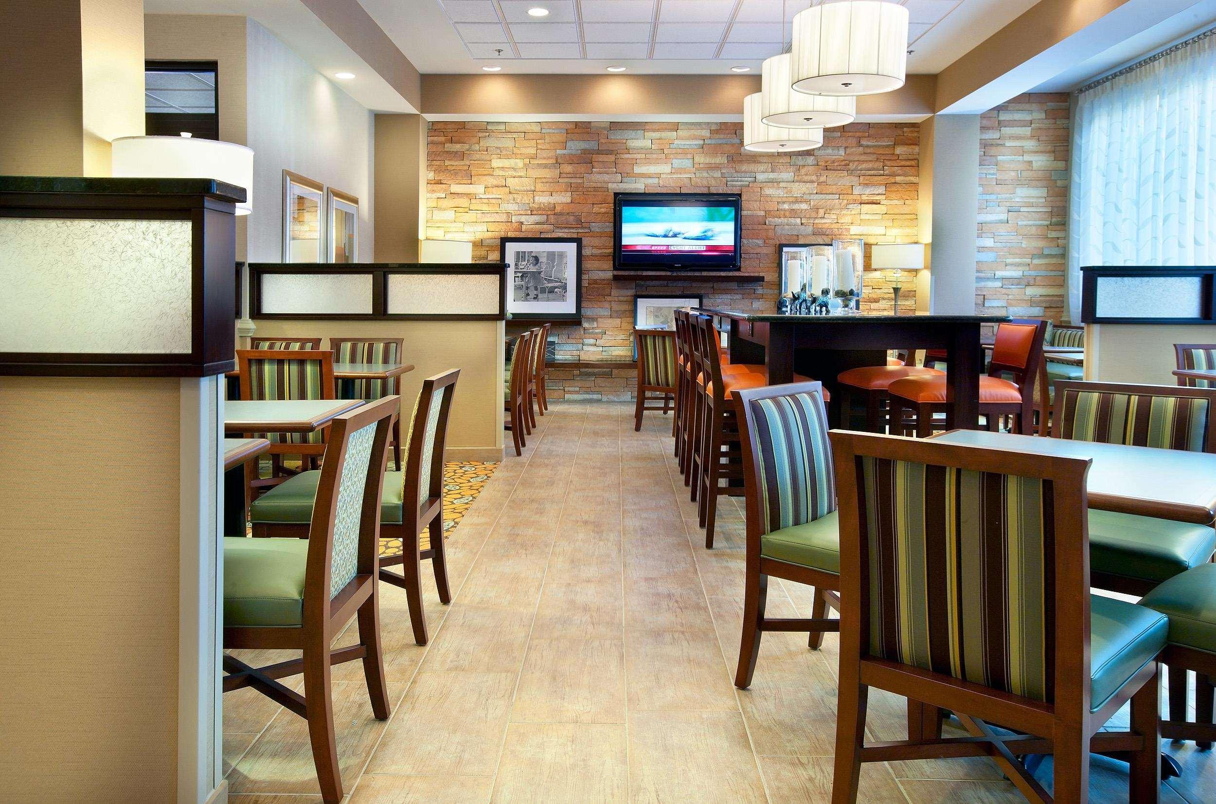 Hampton Inn Alexandria Dış mekan fotoğraf